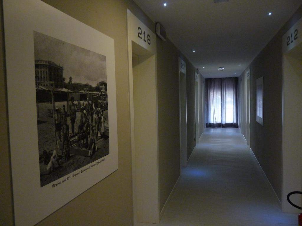 Hotel Pierre Riccione Esterno foto